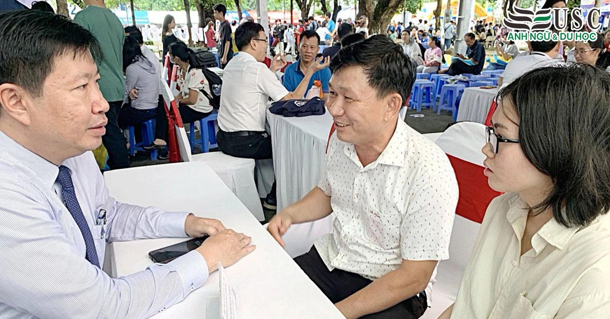 Điểm SAT Lên Ngôi Trong Mùa Tuyển Sinh Đại Học 2025?